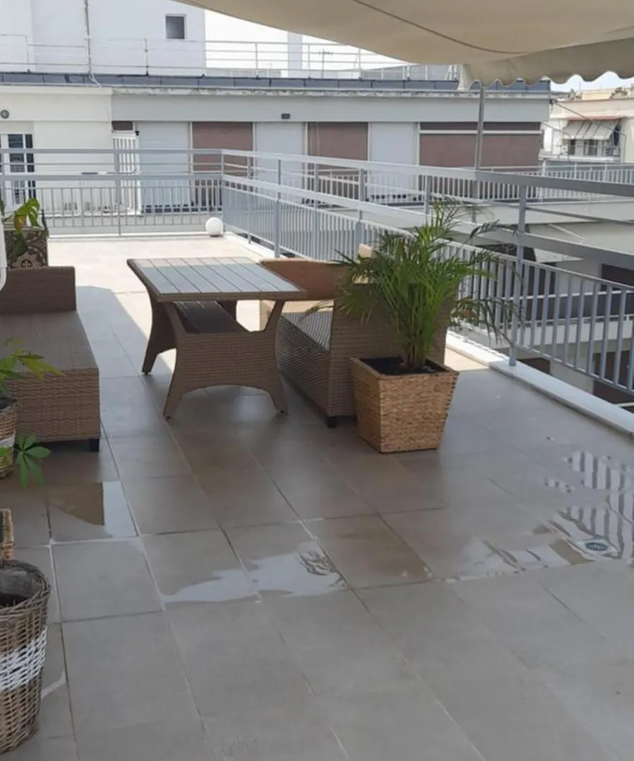 アパート Elegance Luxury Penthouse Suite テッサロニキ